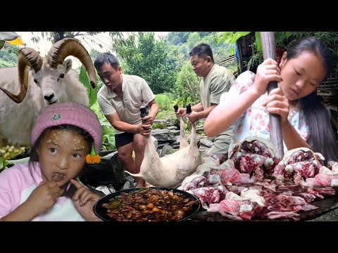  Dashain Celebration in Nepal’s Mid-Hill Village | Family Feast with Organic Meat