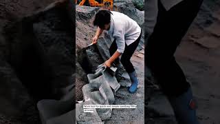 Work tool for quick and simple sandbag filling process