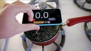 iPhone 5C Survives Boiling Hot Water Test