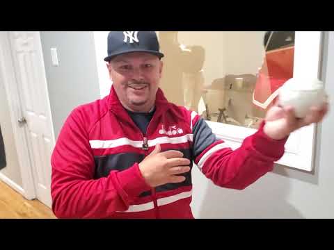 Speedy & Hit Man speak on how they Throw their Knuckle Ball.