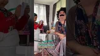 small ⅔ must be smart, it's really funny.. mazaya.. like subscribe ya