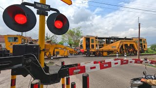 Kompilasi Perlintasan Kereta Api Luar Biasa 17