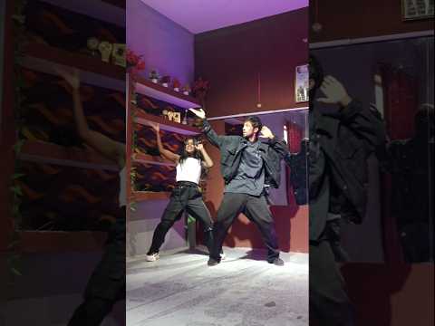 Sajna ve sajna... #bollywoodsongs #youtubeshorts #shortvideo #youtubedancer #dancevideo ##viralvideo