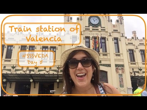 Train station in Valencia - Estacion del norte