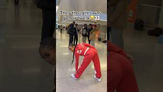 NEVER LET THEM KNOW YOUR NEXT MOVE!😭🤪 #dance #tapout #viralvideo  #funny