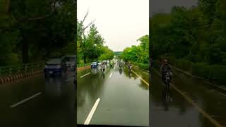 Its raining in Lahore, Pakistan | Lahore Weather | #lahorenewshd #lahorestreetstyle #lahorefoodies