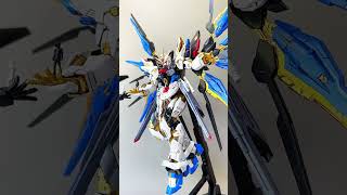 Midnight & Daylight Gundam Strike Freedom #gundam #gunpla #gunplacustom #gunplabuilder #shorts