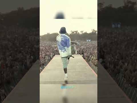 Lil Yachty Still has the HARDEST Walkout of all Time🔥 #Lilyachty #rolling #loud