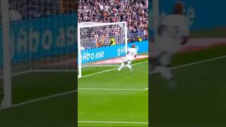 INSANE Corner kick converted perfectly 🔥 #realmadrid #football #shorts #mbappe #vinijr #viral