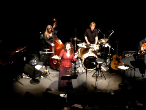 Maria Muldaur - Midnight At The Oasis