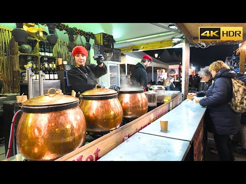 Paris Christmas Market in Eiffel Tower Walking Tour (4K HDR)