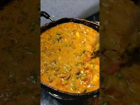 Creamy Mutter Vegetable Kurma (ರುಚಿಕರ ಹಸಿರು ಬಟಾಣಿ ವೆಜ್ ಕುರ್ಮಾ)