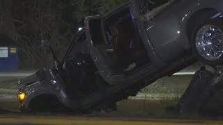 Police search for driver in deadly crash in Houston’s southside