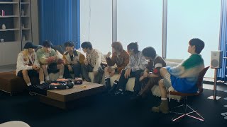 Stray Kids "Holiday" MV