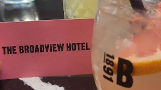 Modern Toronto Boutique Hotel | The Broadview Hotel's King Sitting Room Tour #thebroadviewhotel