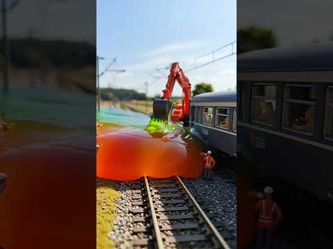 BREAKING NEWS: Jelly crash on the railway! 🚨 Will the train survive this sweet disaster? #trainvideo