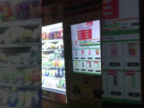 Part 1: 7-Eleven vending machine FAIL in Bangkok: I get angry at a vending machine