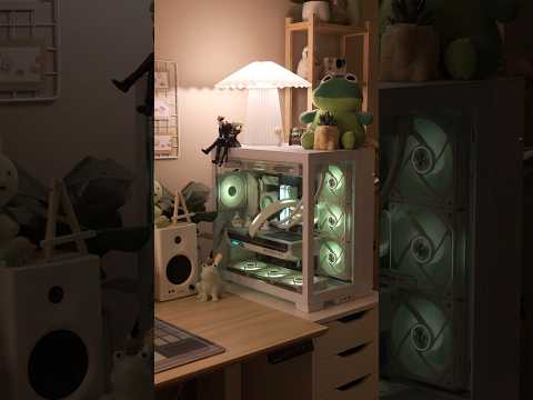 when you’re all alone 💫 #gamingsetup #desksetup #pcgaming #cozyambience