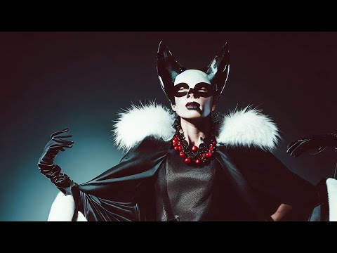 Step into the world of Cruella, where fashion is a statement and rebellion is an art! 🔥🖤