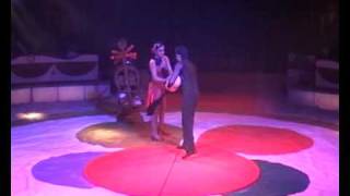 Michael Olivares juggling act