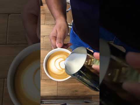 #latteart #foryou #goldenmoments #tulip #coffeelover #beautiful #coffeeart #subscribe #support