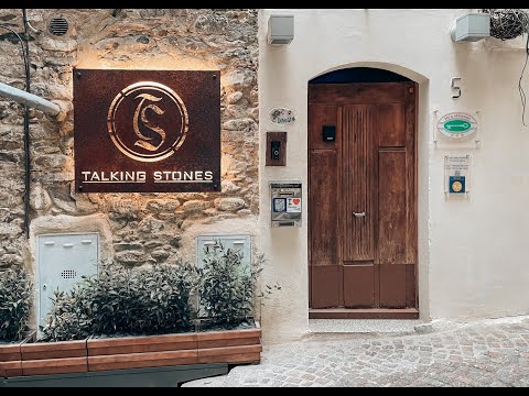 Talking Stones A PIEDI - BY FOOT - A PIED