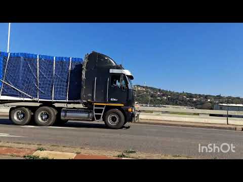 Freightliner Argosy ISX Straight Pipe Sound