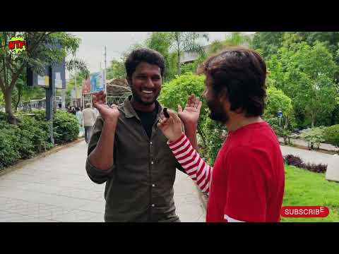 Asking People to sale vadapav 😅|#entertainment #funny #comedy #viral