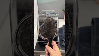 This automatic hair brush cleaner is a game changer in the salon ✨