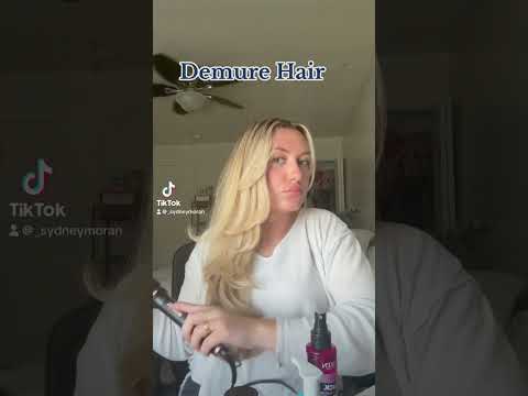 Very demure #hairtok #hairstyle #hairtutorial #gilmoregirls #hairtutorial #easyhairstyle #blowout