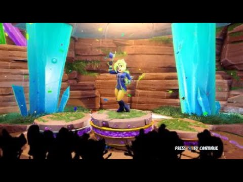 Crash™ Team Racing Nitro-Fueled - Ami's victory podium(circus/carnival dress)