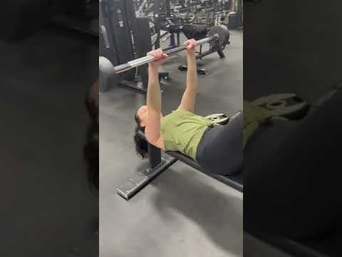 Skull Crushers with Straight Bar