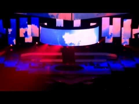 Rihanna - Hate That I Love You - DVD The Diamonds World Tour Live At Buffalo (HD)