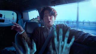 After a Strange Accident, a Failed Lawyer Starts Seeing Ghosts and His Life Turns Upside Down!