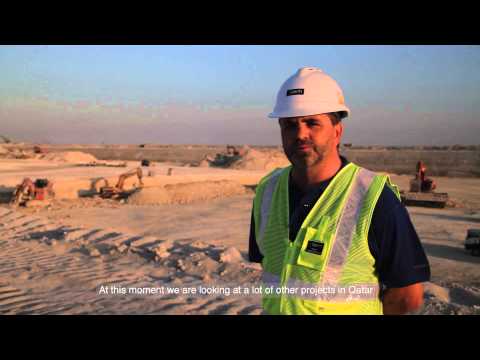 Hitachi EX1900-6 at the New Doha Port - Result (English)