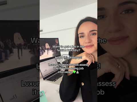 Aaaaand that is… Excel 💚👩🏻‍💻 I am teaching it apply to the fashion industry!✨