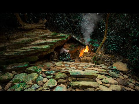 Build an overnight shelter under Clay Cliffs & Fireplaces, Cushion Grass and Find Food
