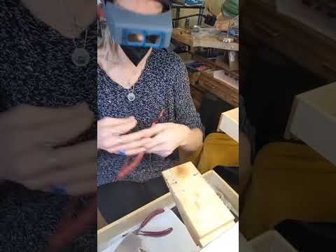 What do you think? 🐝 Follow if you want to see how one of my best pieces yet turns out 🤩😘 DM for c