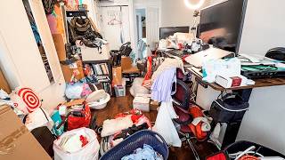 How To Tackle A Mountain of STUFF [ A REAL TIME DECLUTTERING SESSION]