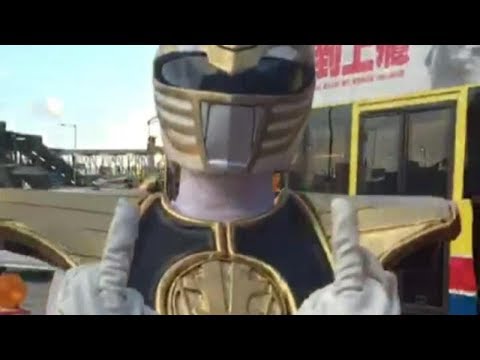 WHITE RANGER FLIP THE BIRD !?