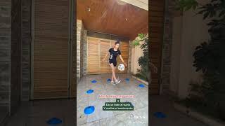 TUTORIAL aprende en 3 pasos 💃🏻⚽️ Learn in 3 steps #tutorial #freestylefootball #tricks