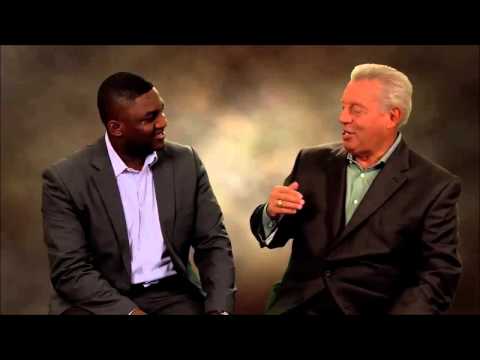 HARMONY Minute with Maxwell Video with Michael Charles