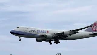 China Airlines Boeing 747-409F landing at Taoyuan International Airport(RCTP)