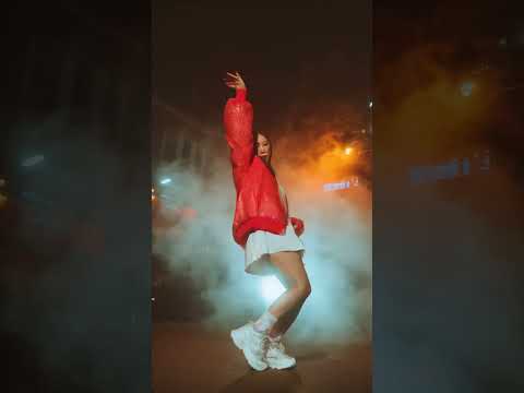 Idol style AI music video #kling ai
