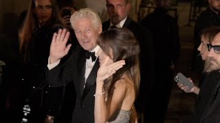 MILANO saluta ARMANI: da Cate Blanchett a Richard Gere, il tributo delle star al "Re Giorgio"