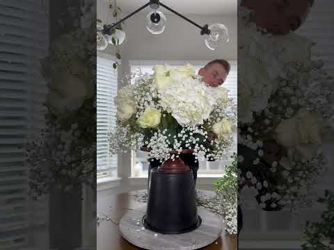 DIY Wedding Centerpiece. Wow your guests and create the perfect diy wedding centerpiece.