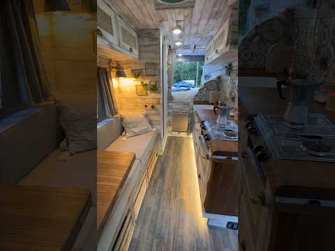 1 min van build. boxer L3H2. Reclaimed pallet wood. 12v or 240v Aircon. #vantour#vanbuild#vanlife
