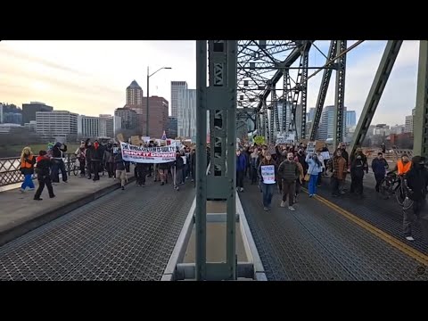 LIVE coverage of the Expanded General Strike at Salmon Street Springs