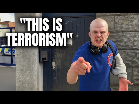 UK Cops Try To Ban Filming… But Auditor SHUTS Them DOWN With Rights!