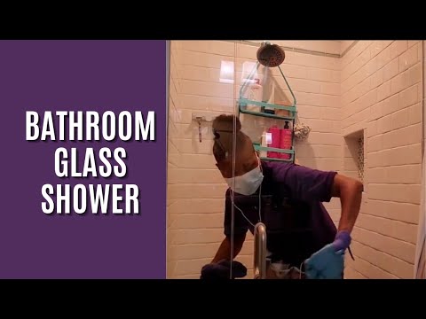 How To Clean A Bathroom Glass Shower Door Properly